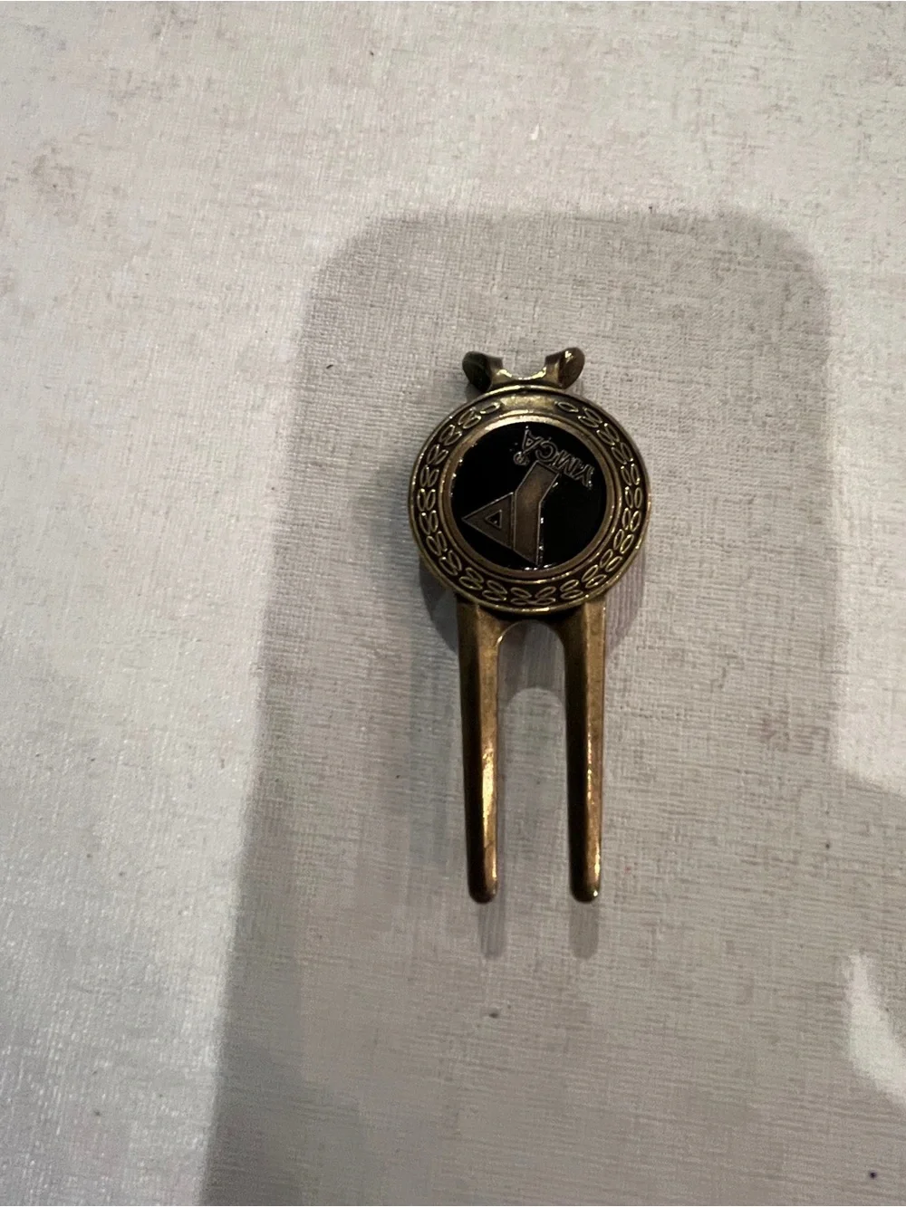 Classic Brass style YMCA Golf Divot Repair/ marker Tool. GUC!